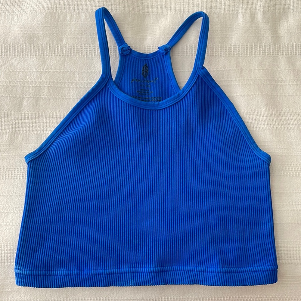 Free People Movement - Happiness Runs Crop - size M/L